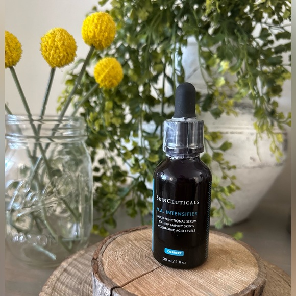 SkinCeuticals H.A. Intensifier Serum- Correct